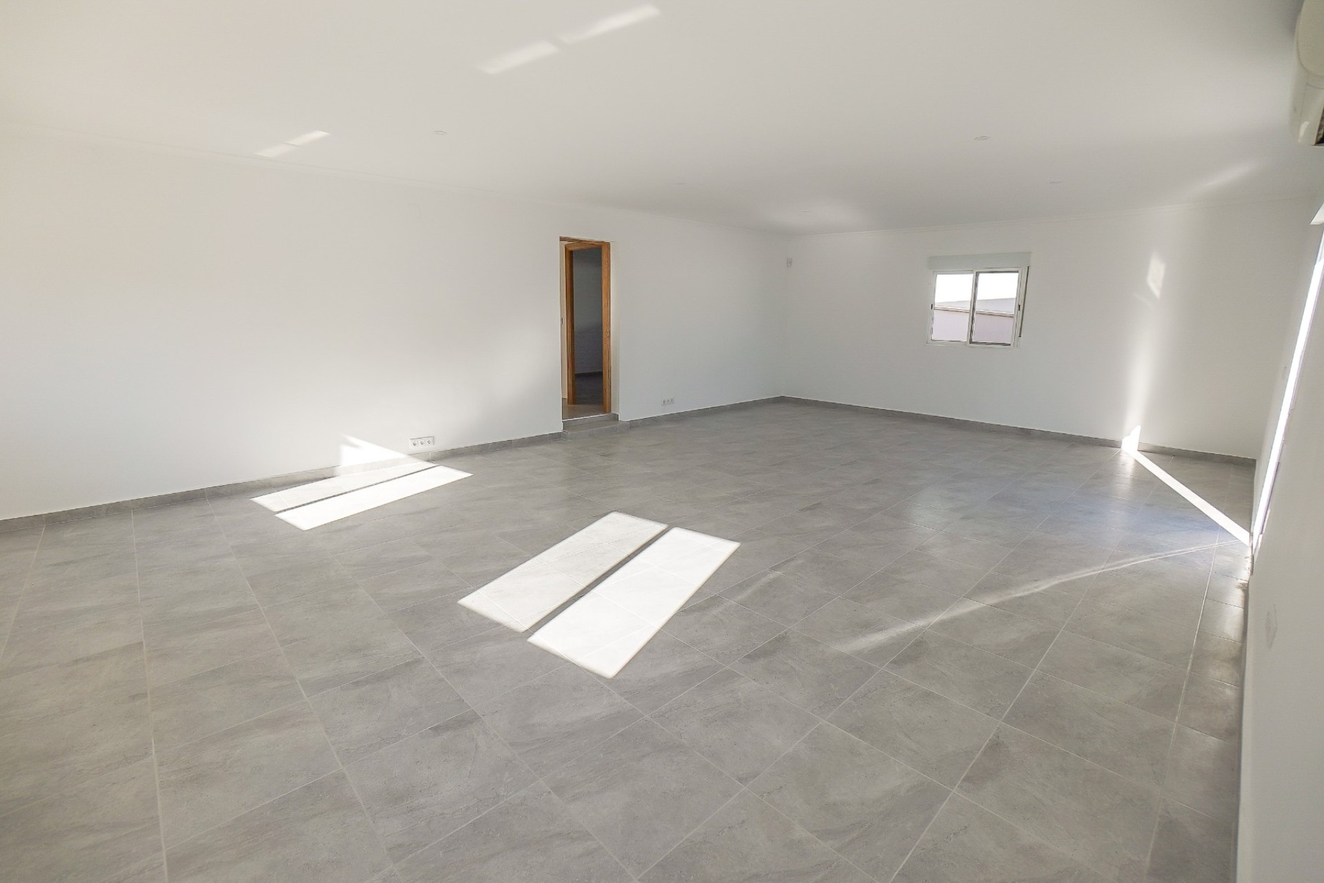 Reventa - Villa - La Marina - Urb. La Marina