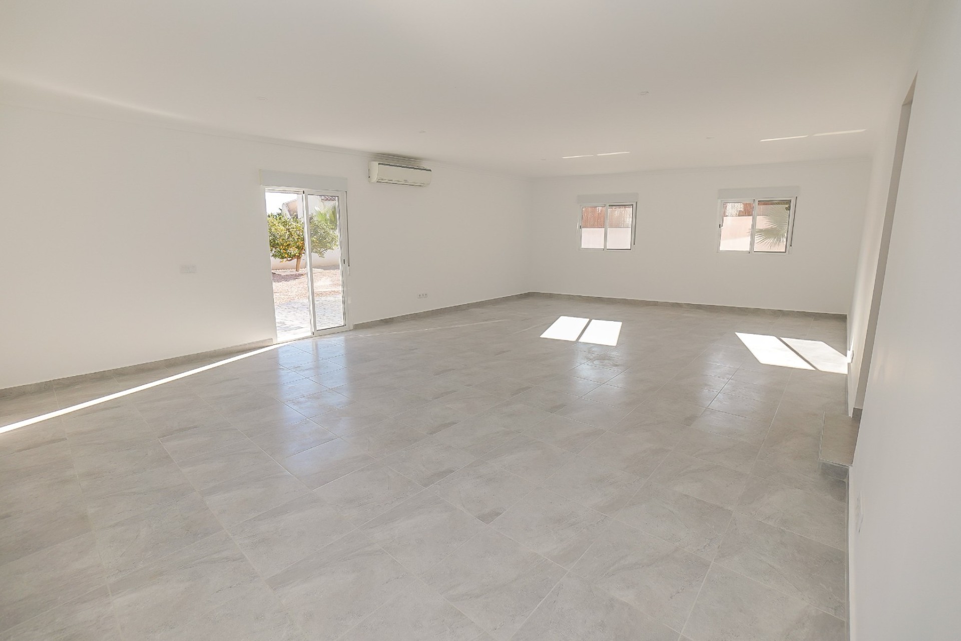 Reventa - Villa - La Marina - Urb. La Marina