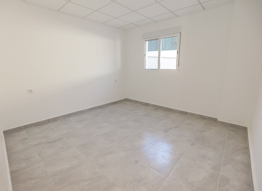 Reventa - Villa - La Marina - Urb. La Marina
