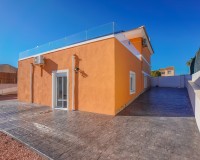 Reventa - Villa - La Marina - Urb. La Marina