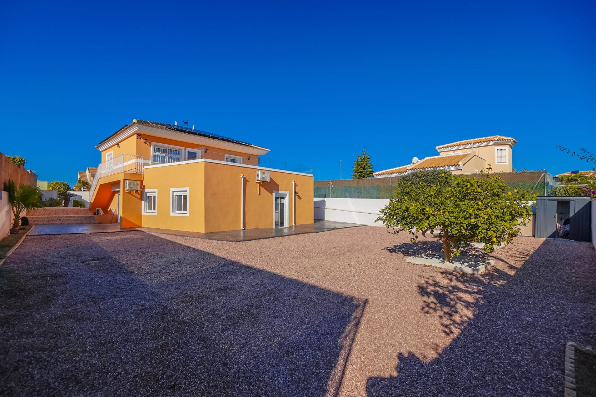 Reventa - Villa - La Marina - Urb. La Marina