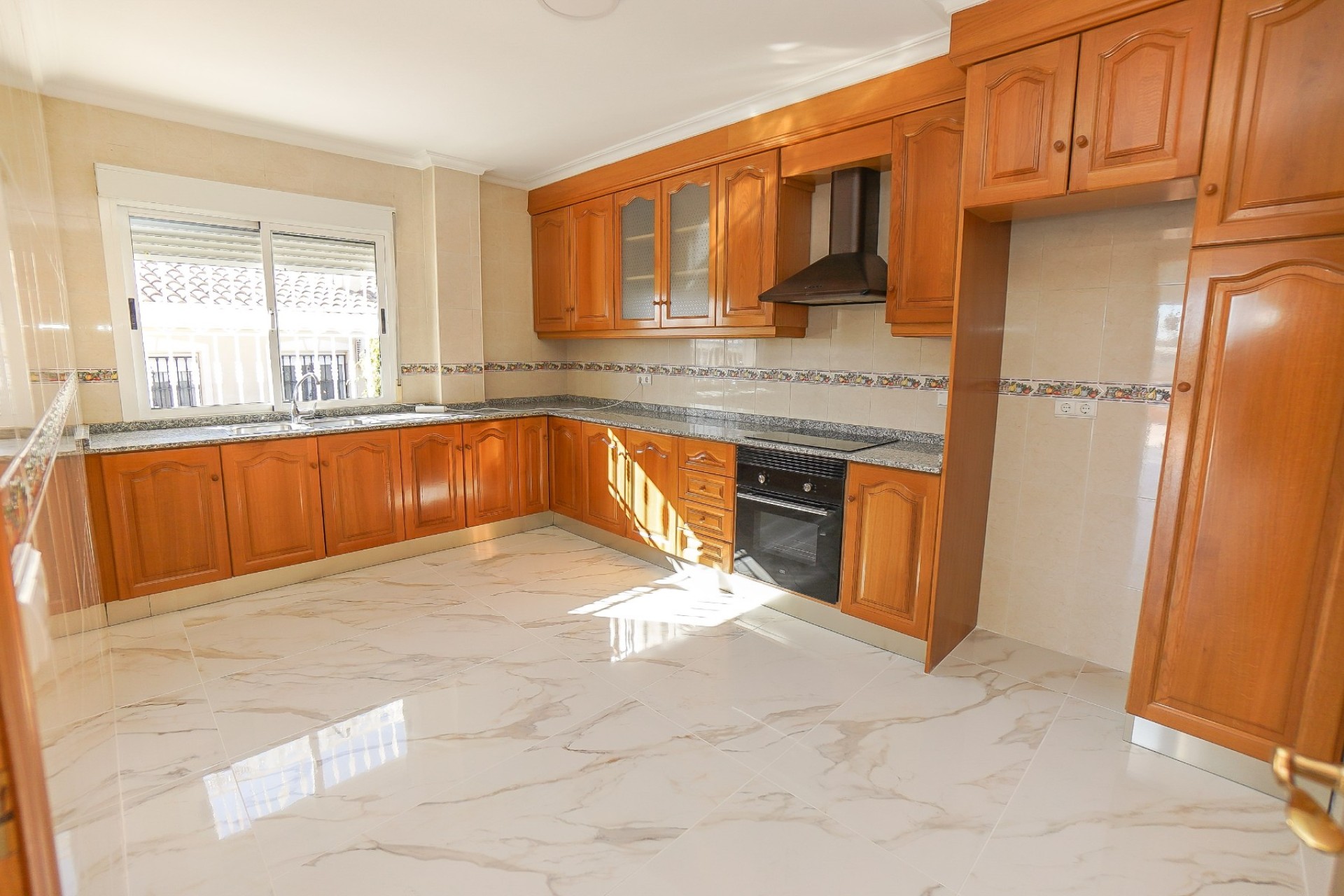 Reventa - Villa - La Marina - Urb. La Marina