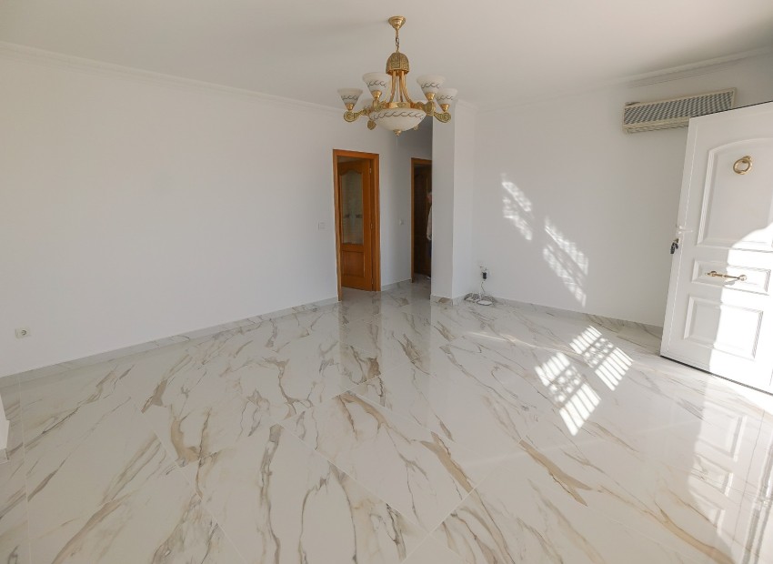 Reventa - Villa - La Marina - Urb. La Marina