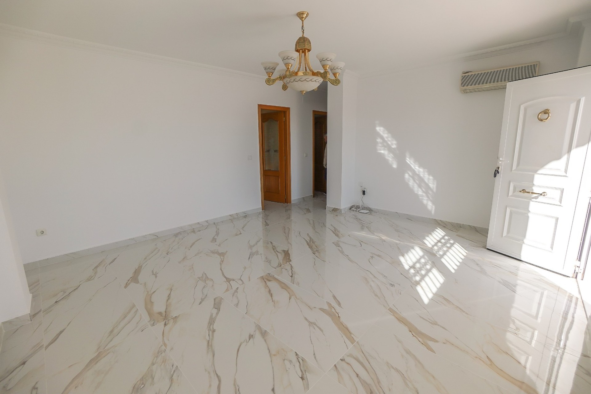 Reventa - Villa - La Marina - Urb. La Marina