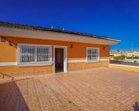 Reventa - Villa - La Marina - Urb. La Marina