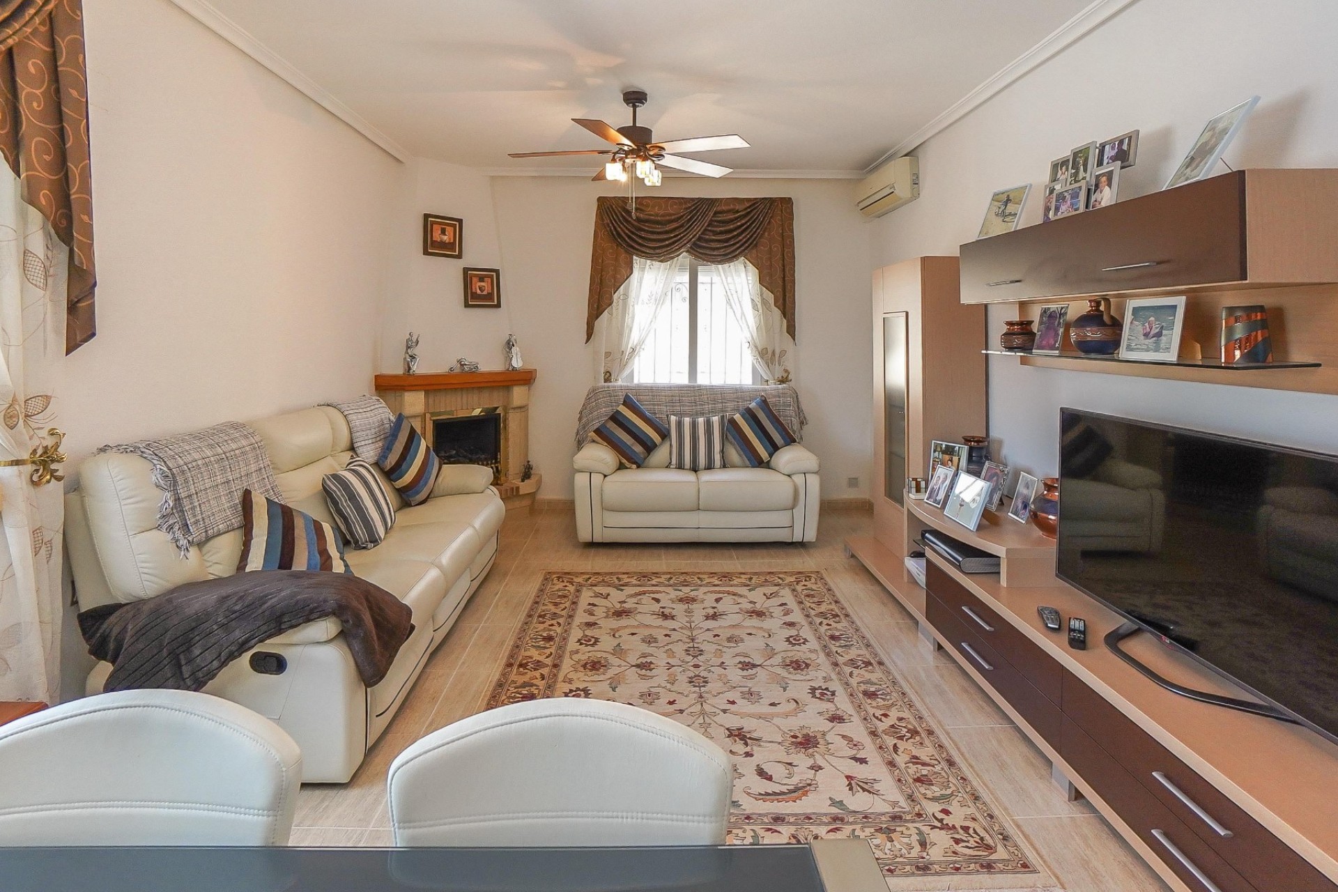 Reventa - Villa - La Marina - Urb. La Marina