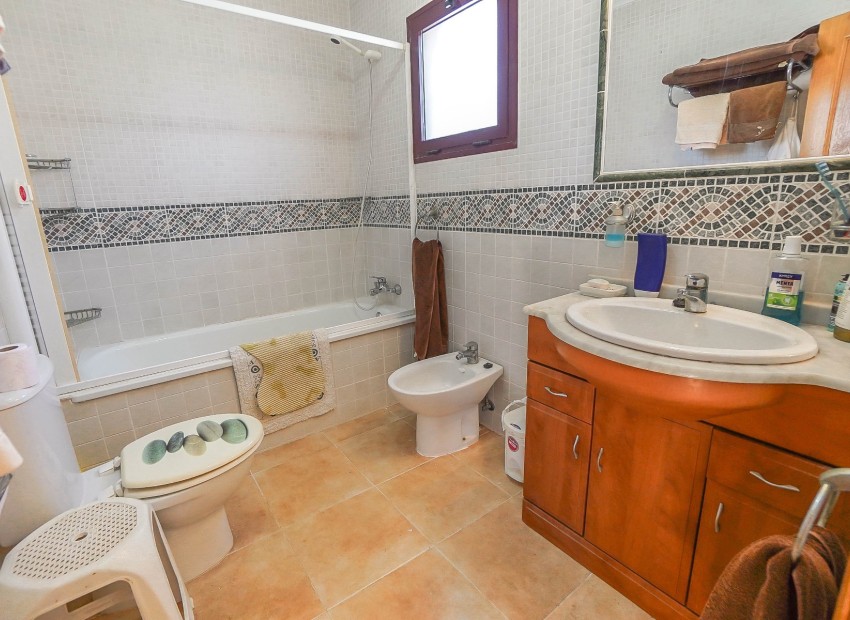 Reventa - Villa - La Marina - Urb. La Marina