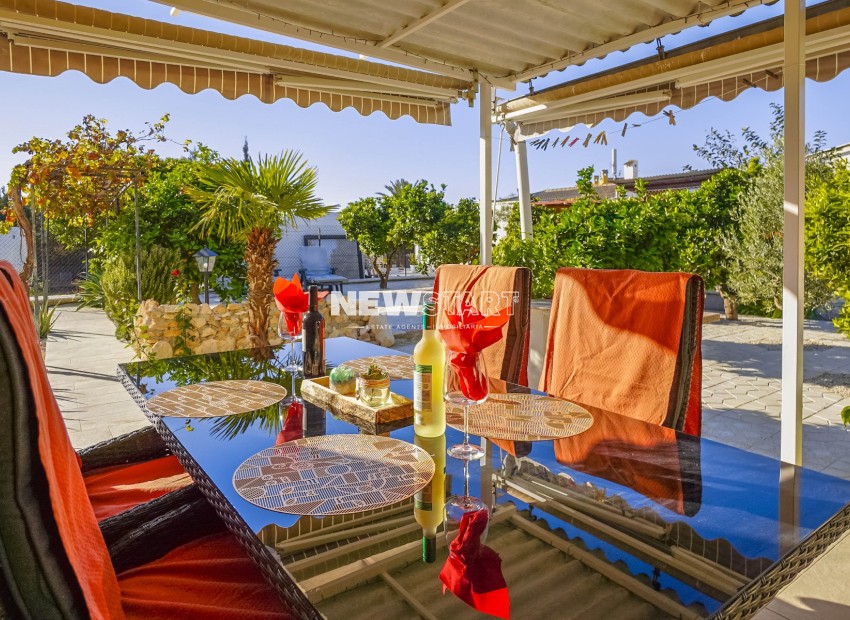 Revente - Détaché - La Marina - Urb. El Oasis