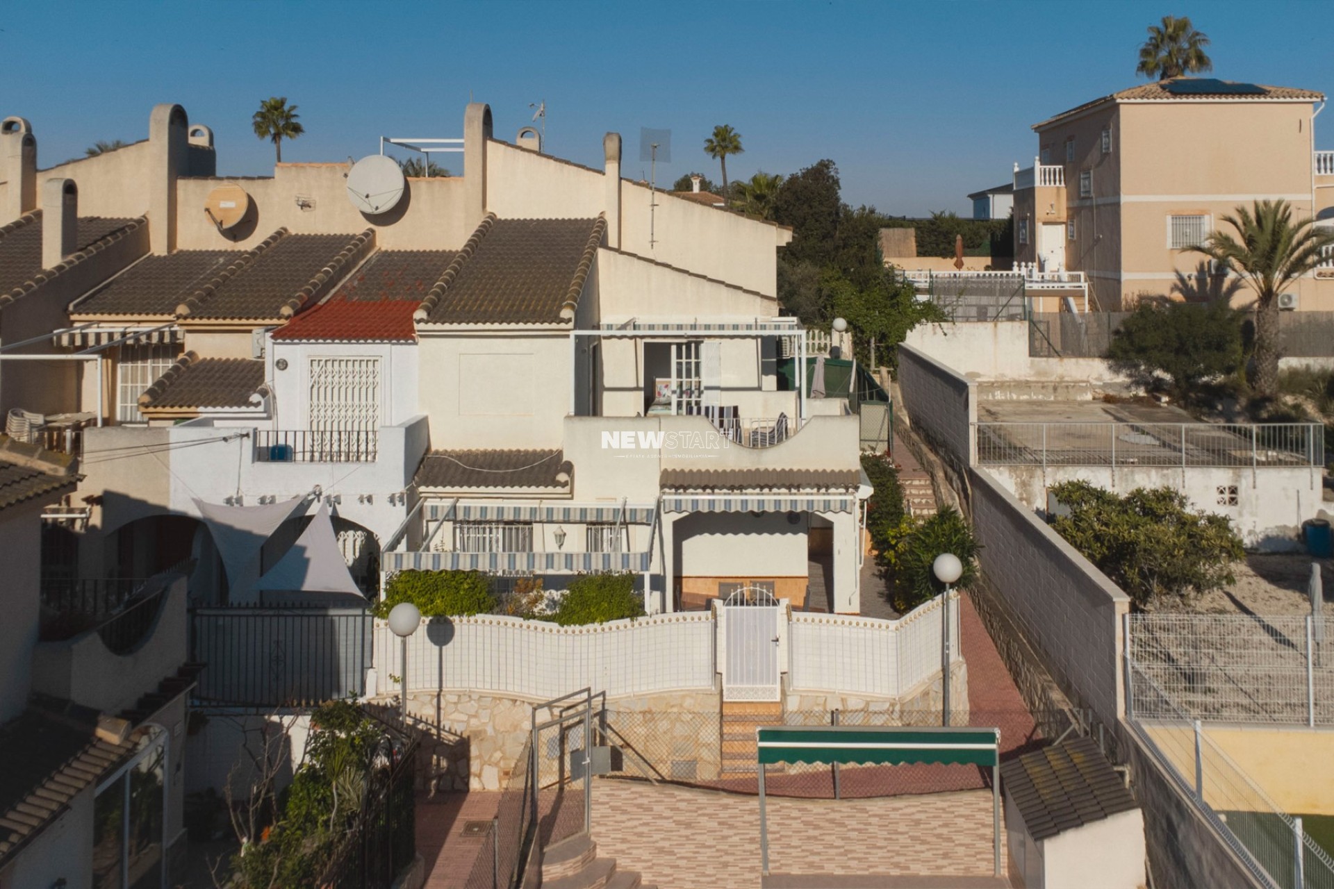 Revente - Maison de ville - La Marina - Urb. El Oasis