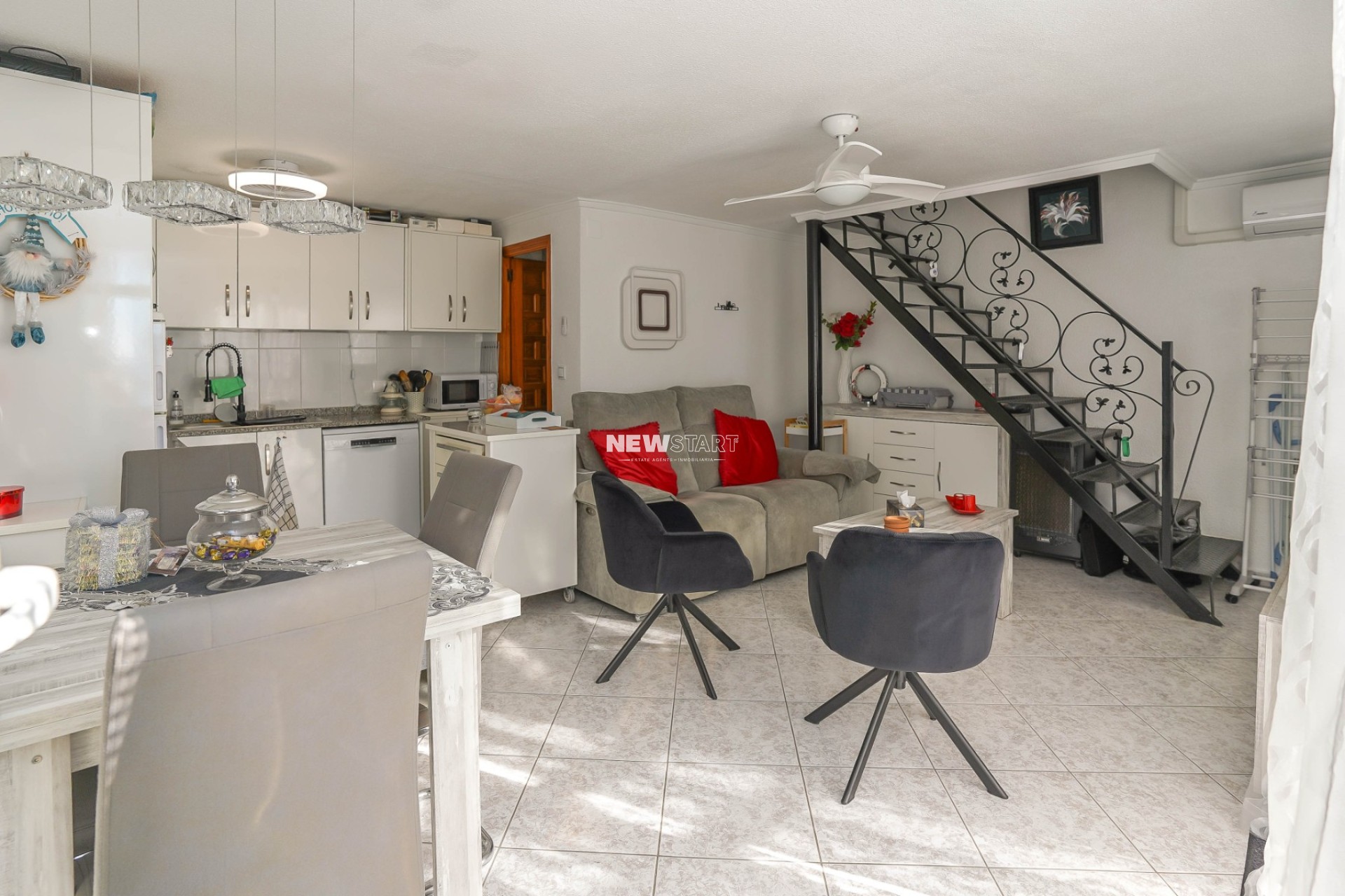 Revente - Maison de ville - La Marina - Urb. La Marina