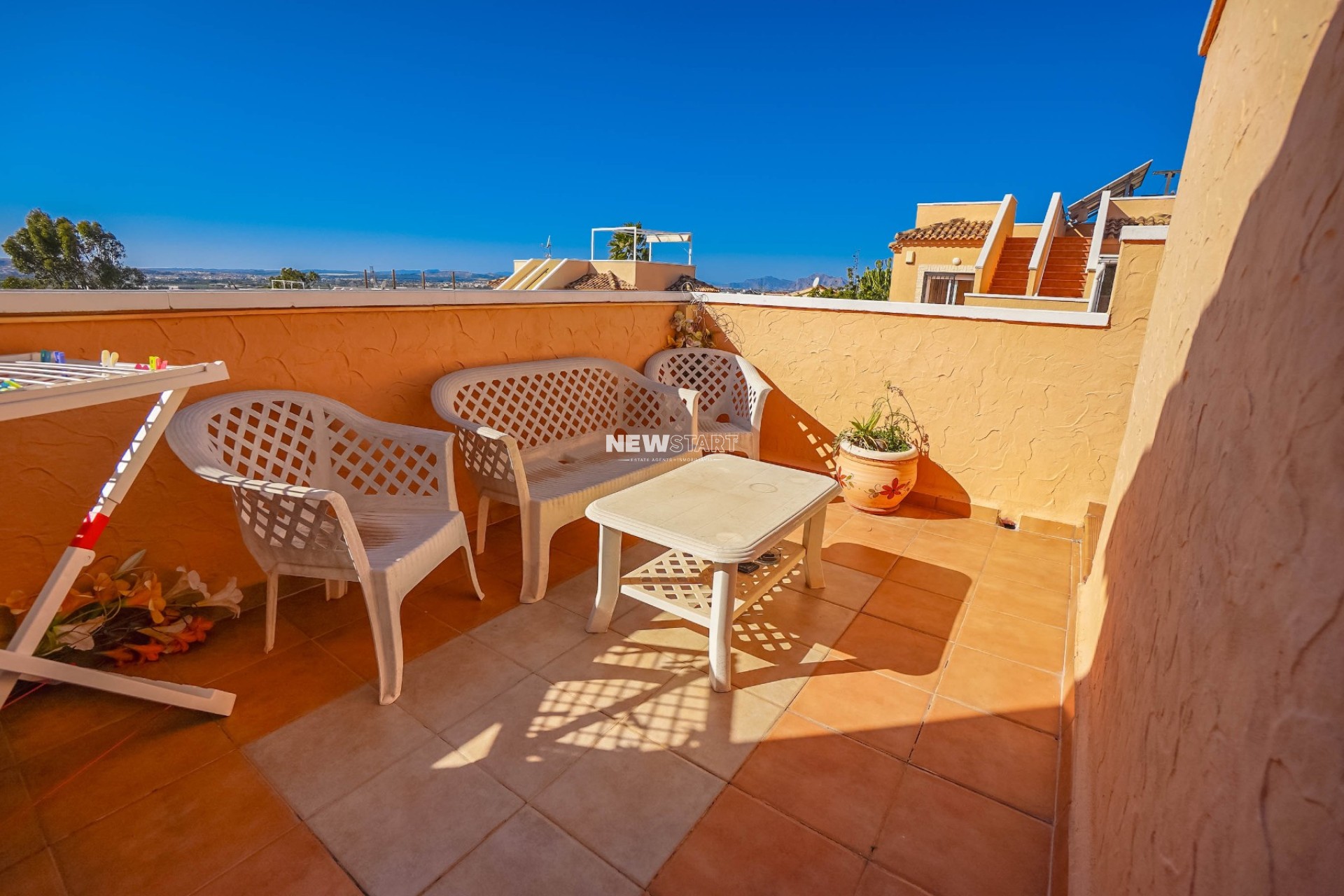 Revente - Maison mitoyenne - La Marina - Urb. La Marina