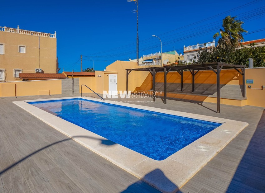 Revente - Maison mitoyenne - La Marina - Urb. La Marina