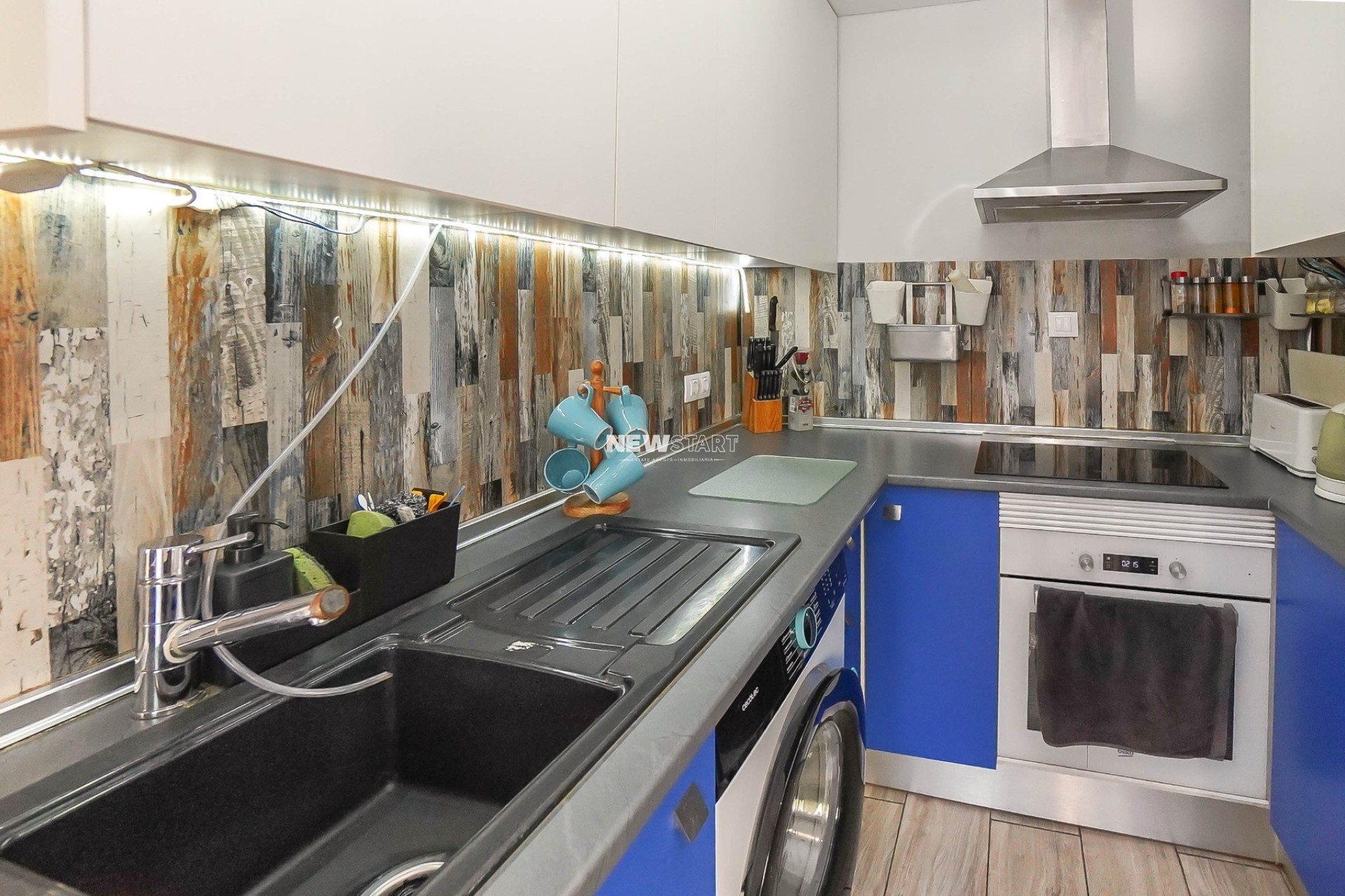 Revente - Mitoyenne - La Marina - Urb. La Marina