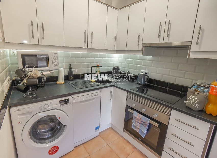 Revente - Mitoyenne - La Marina - Urb. La Marina