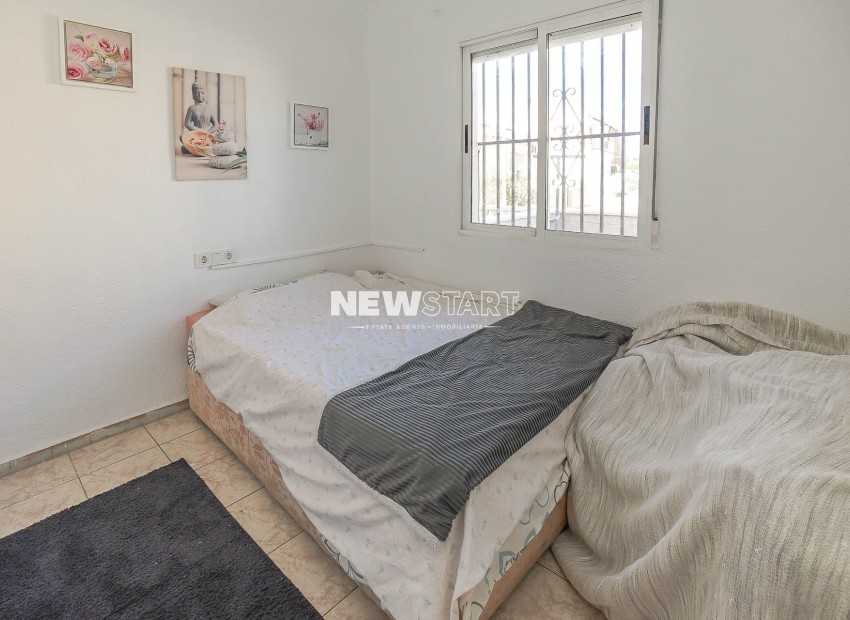 Revente - Mitoyenne - La Marina - Urb. La Marina