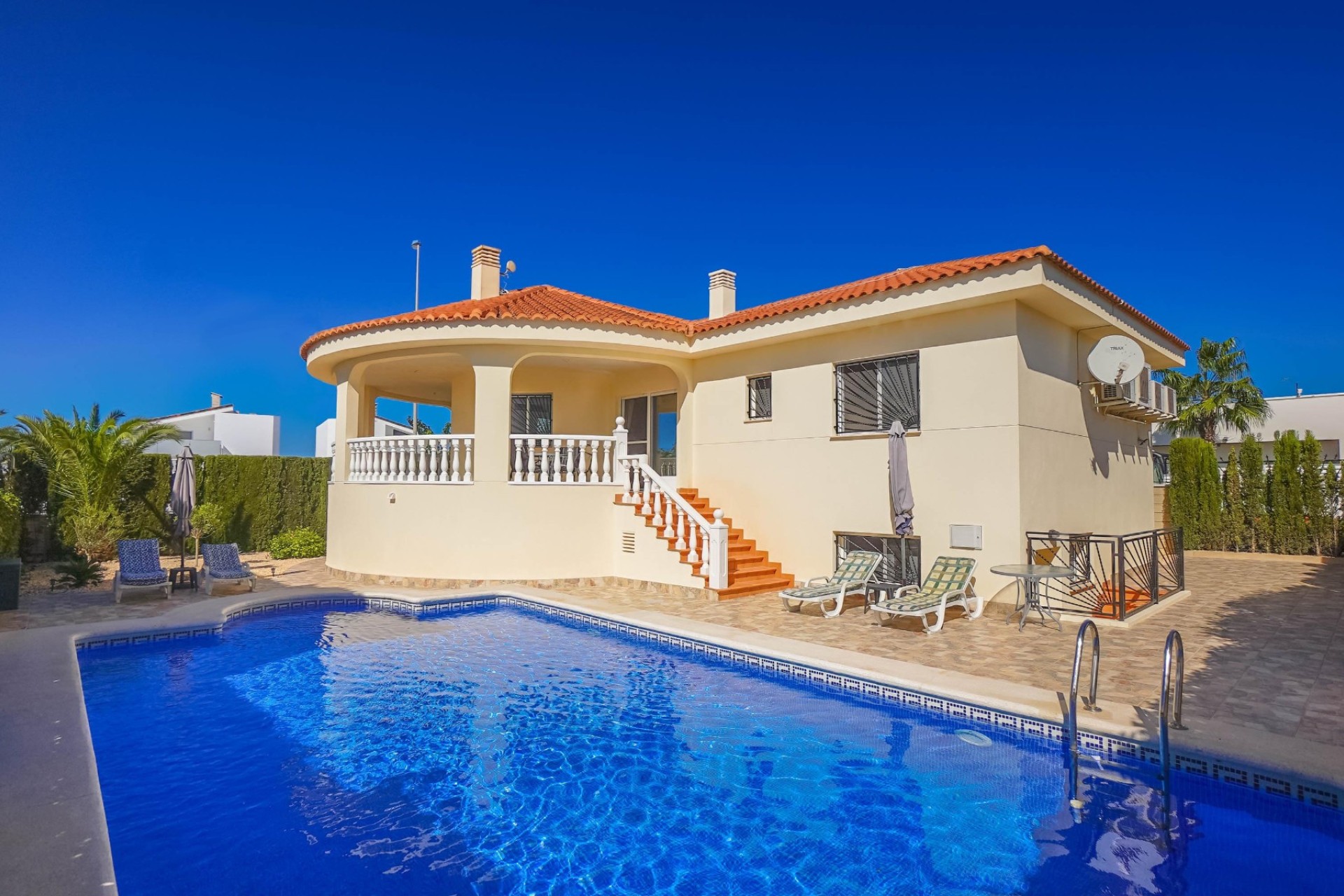 Revente - Villa - La Marina - Urb. El Oasis