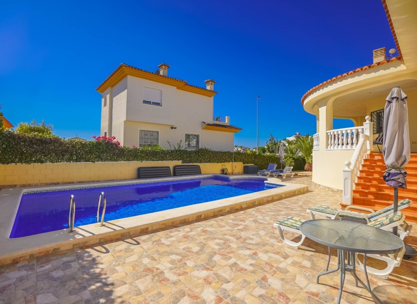 Revente - Villa - La Marina - Urb. El Oasis