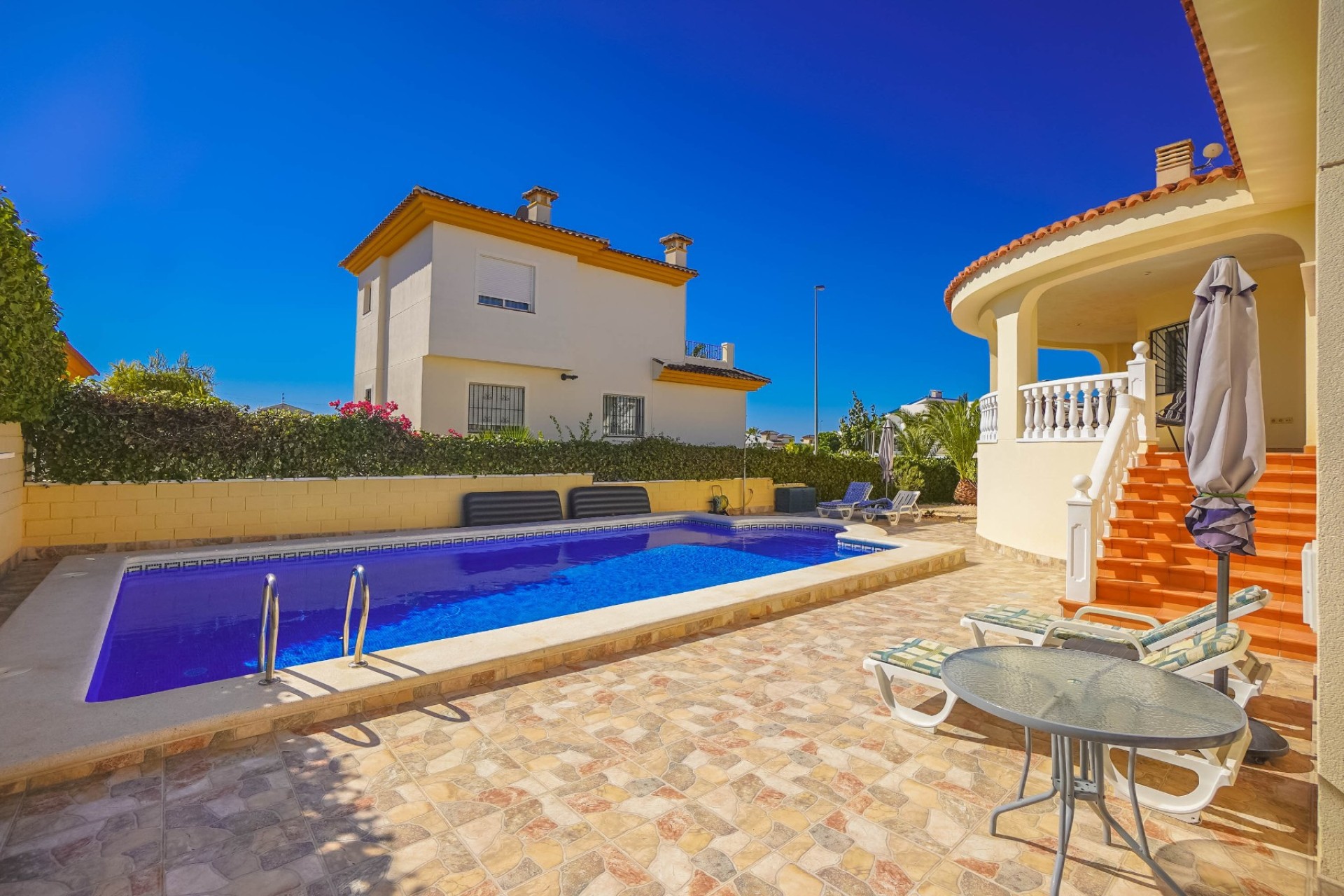 Revente - Villa - La Marina - Urb. El Oasis