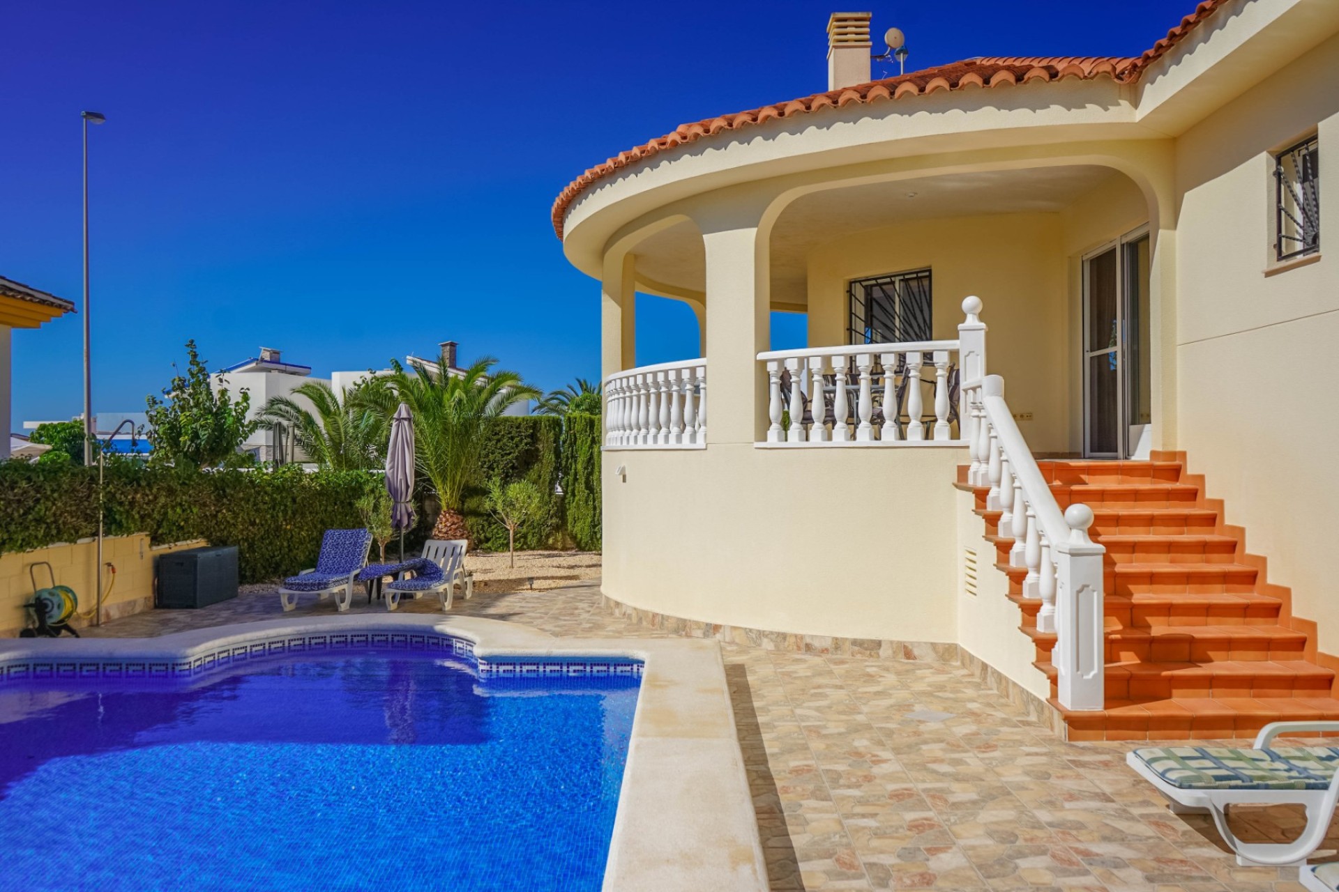 Revente - Villa - La Marina - Urb. El Oasis