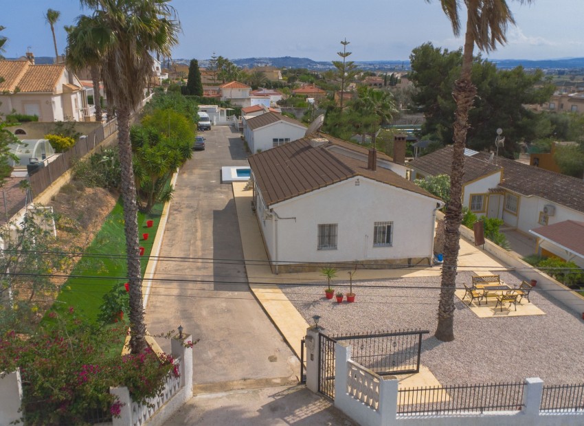 Revente - Villa - La Marina - Urb. El Oasis