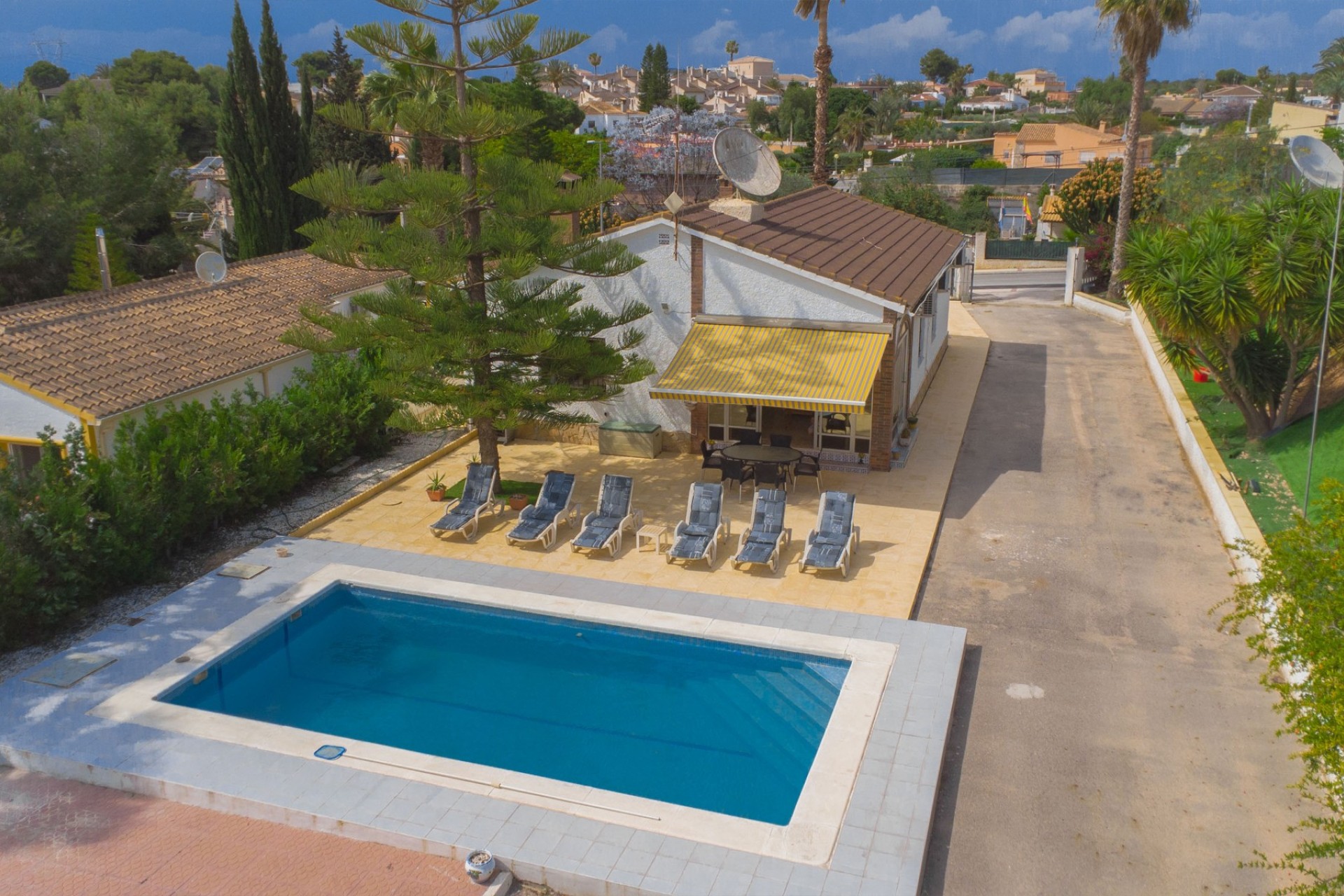 Revente - Villa - La Marina - Urb. El Oasis