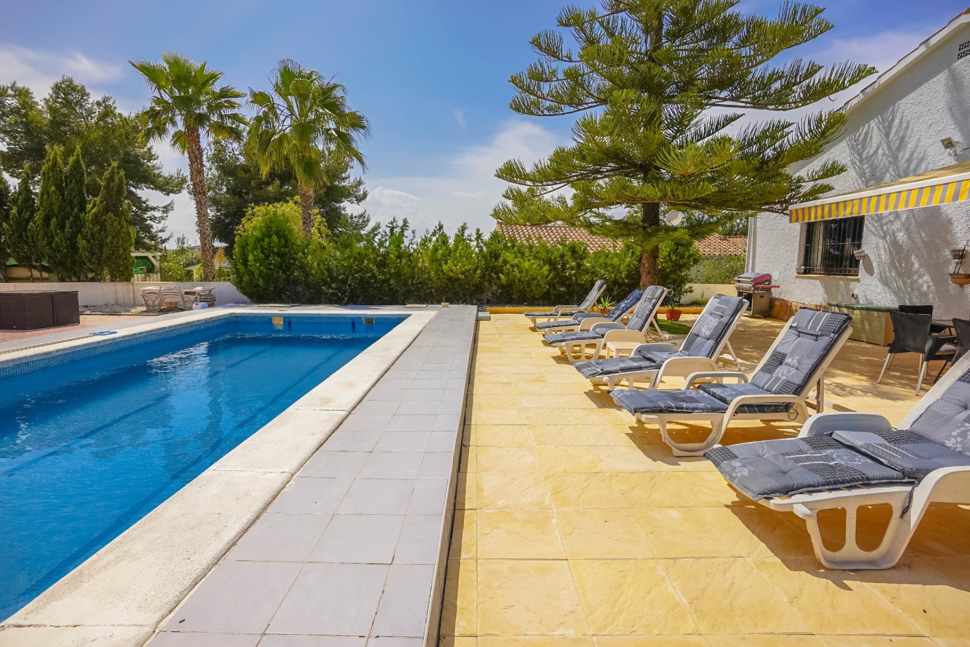Revente - Villa - La Marina - Urb. El Oasis