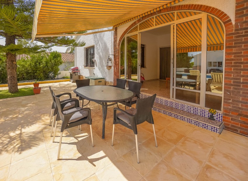 Revente - Villa - La Marina - Urb. El Oasis