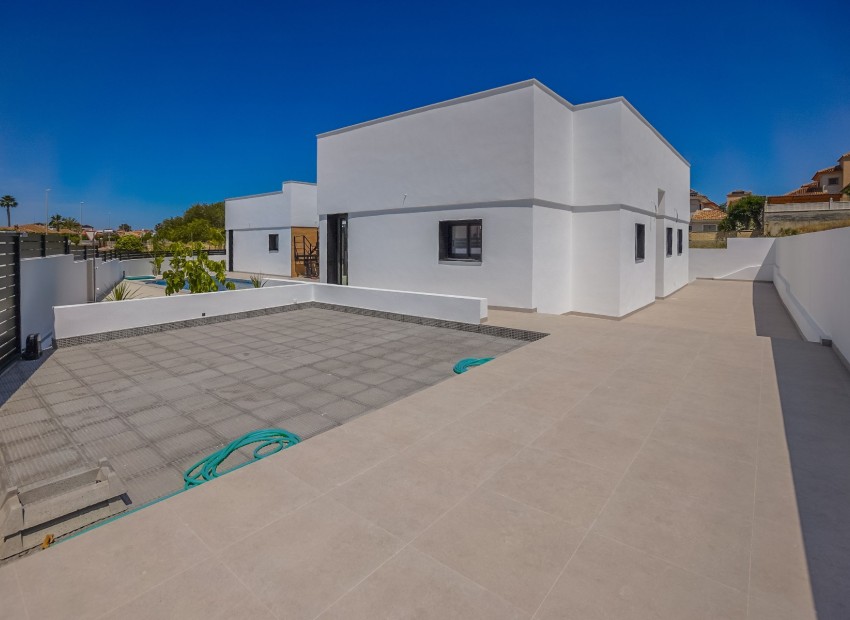 Revente - Villa - La Marina - Urb. La Marina