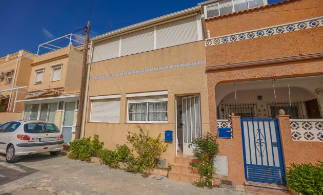 Townhouse - Resale - La Marina - Urb. La Marina