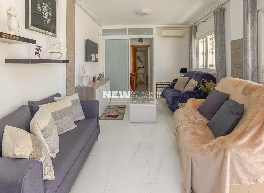 Wiederverkauf - Doppelhaushälfte - La Marina - Urb. La Marina