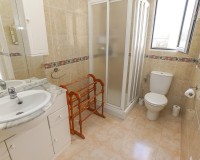 Wiederverkauf - Doppelhaushälfte mit vier Schlafzimmern - La Marina - Urb. El Oasis