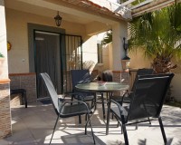 Wiederverkauf - Doppelhaushälfte mit vier Schlafzimmern - La Marina - Urb. El Oasis
