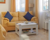 Wiederverkauf - Doppelhaushälfte mit vier Schlafzimmern - La Marina - Urb. El Oasis