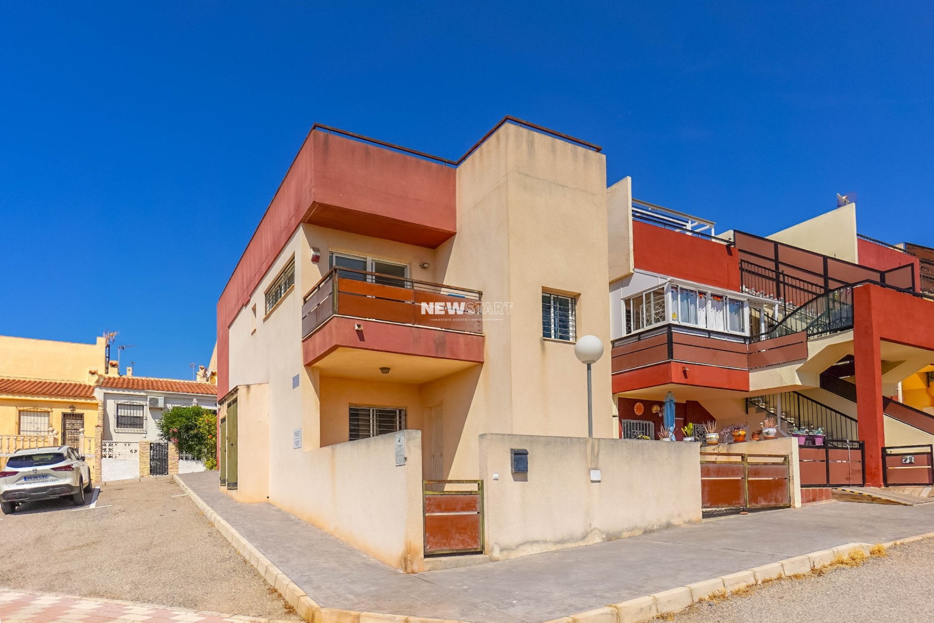 Wiederverkauf - End Terraced Townhouse - La Marina - Urb. La Marina