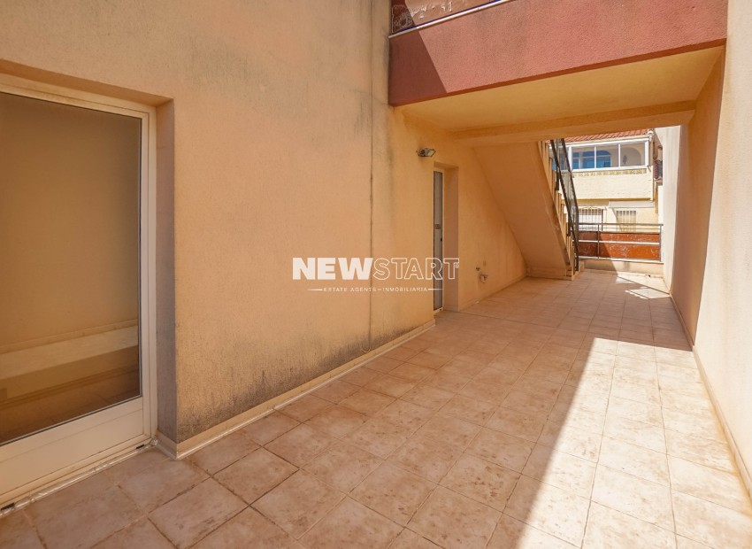 Wiederverkauf - End Terraced Townhouse - La Marina - Urb. La Marina