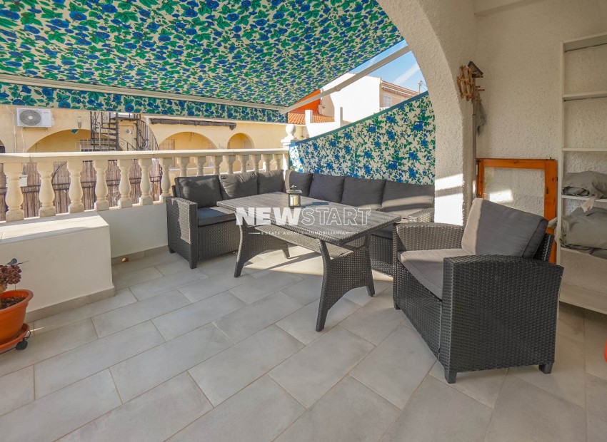 Wiederverkauf - Endterrasse - La Marina - Urb. La Marina