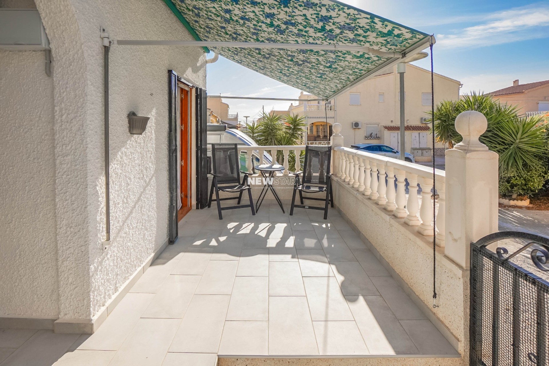 Wiederverkauf - Endterrasse - La Marina - Urb. La Marina