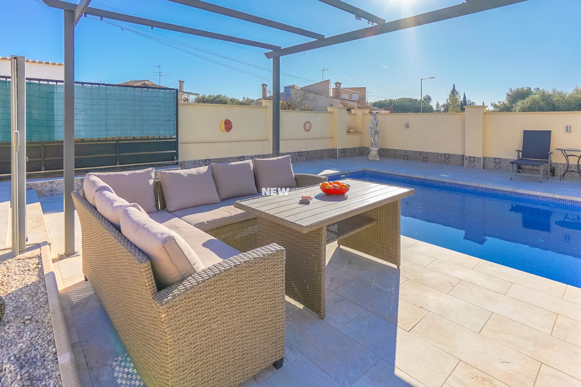 Wiederverkauf - Freistehend - La Marina - Urb. El Oasis