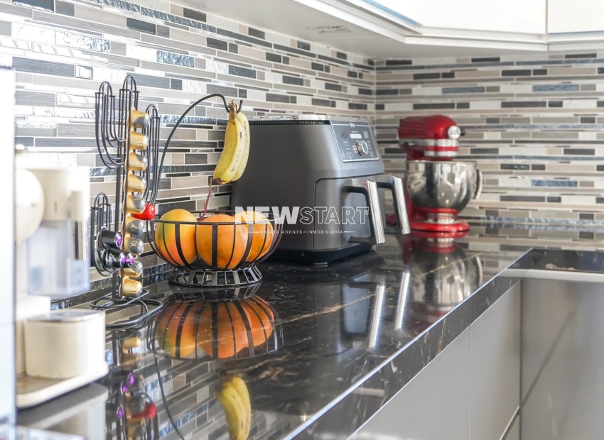 Wiederverkauf - Freistehend - La Marina - Urb. La Escuera