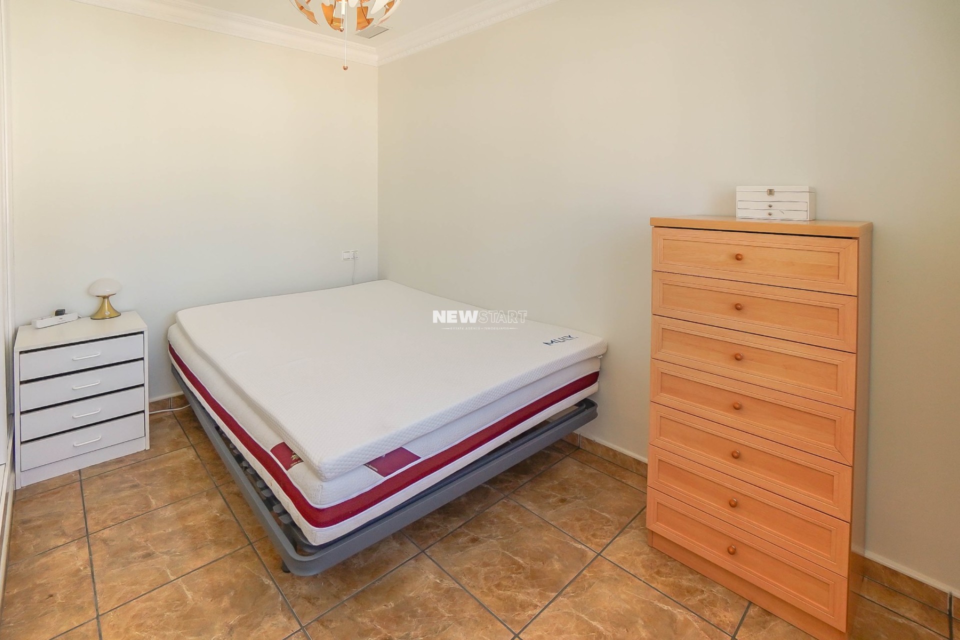 Wiederverkauf - Freistehend - La Marina - Urb. La Escuera