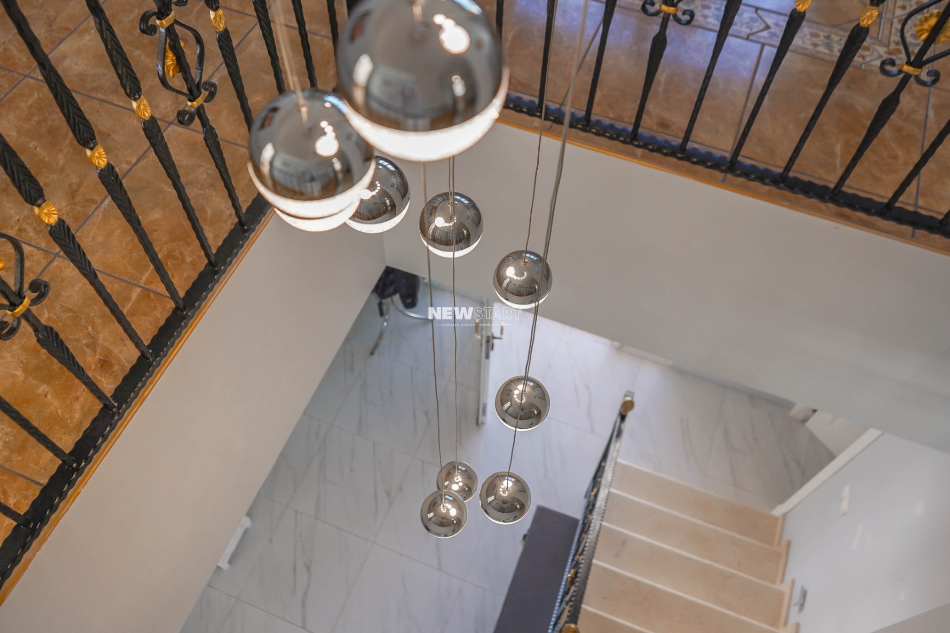 Wiederverkauf - Freistehend - La Marina - Urb. La Escuera