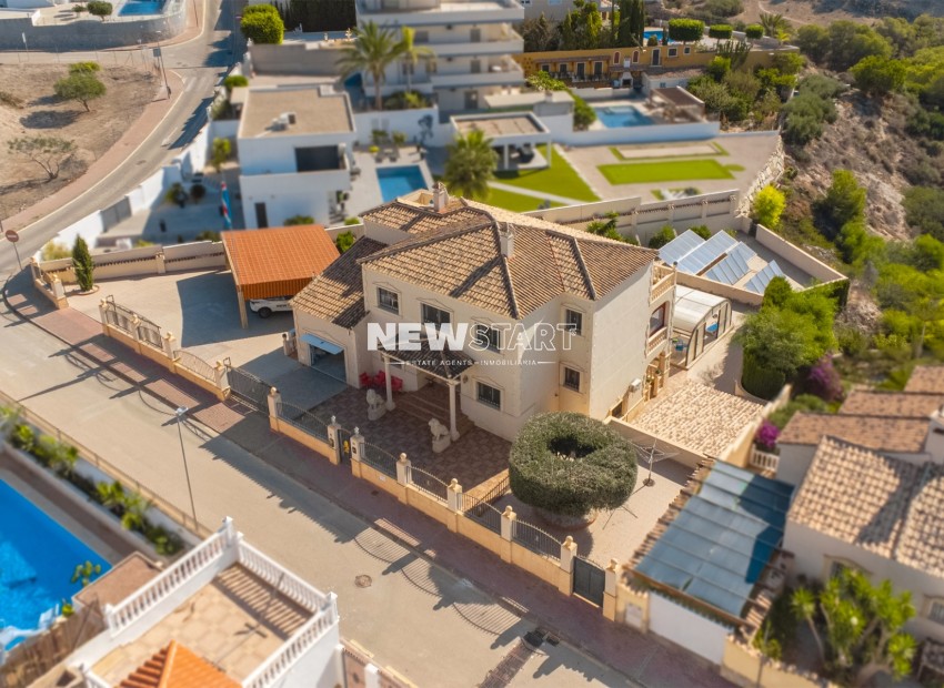 Wiederverkauf - Freistehend - La Marina - Urb. La Escuera