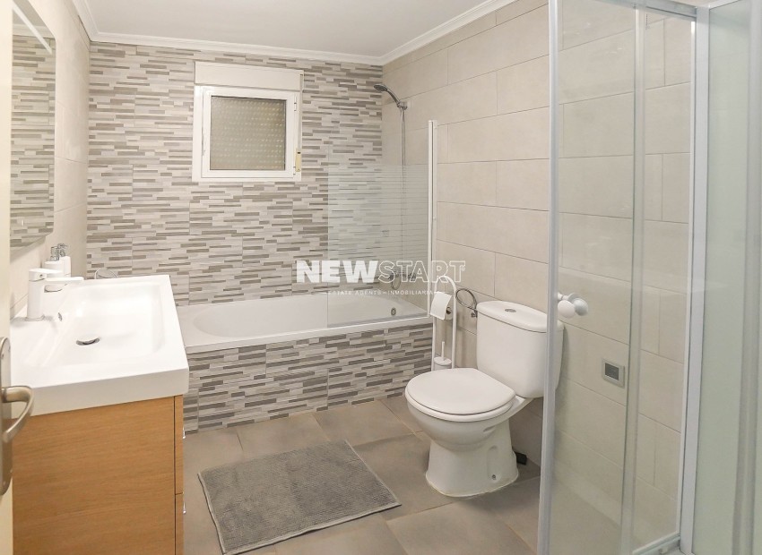 Wiederverkauf - Freistehend - La Marina - Urb. La Escuera