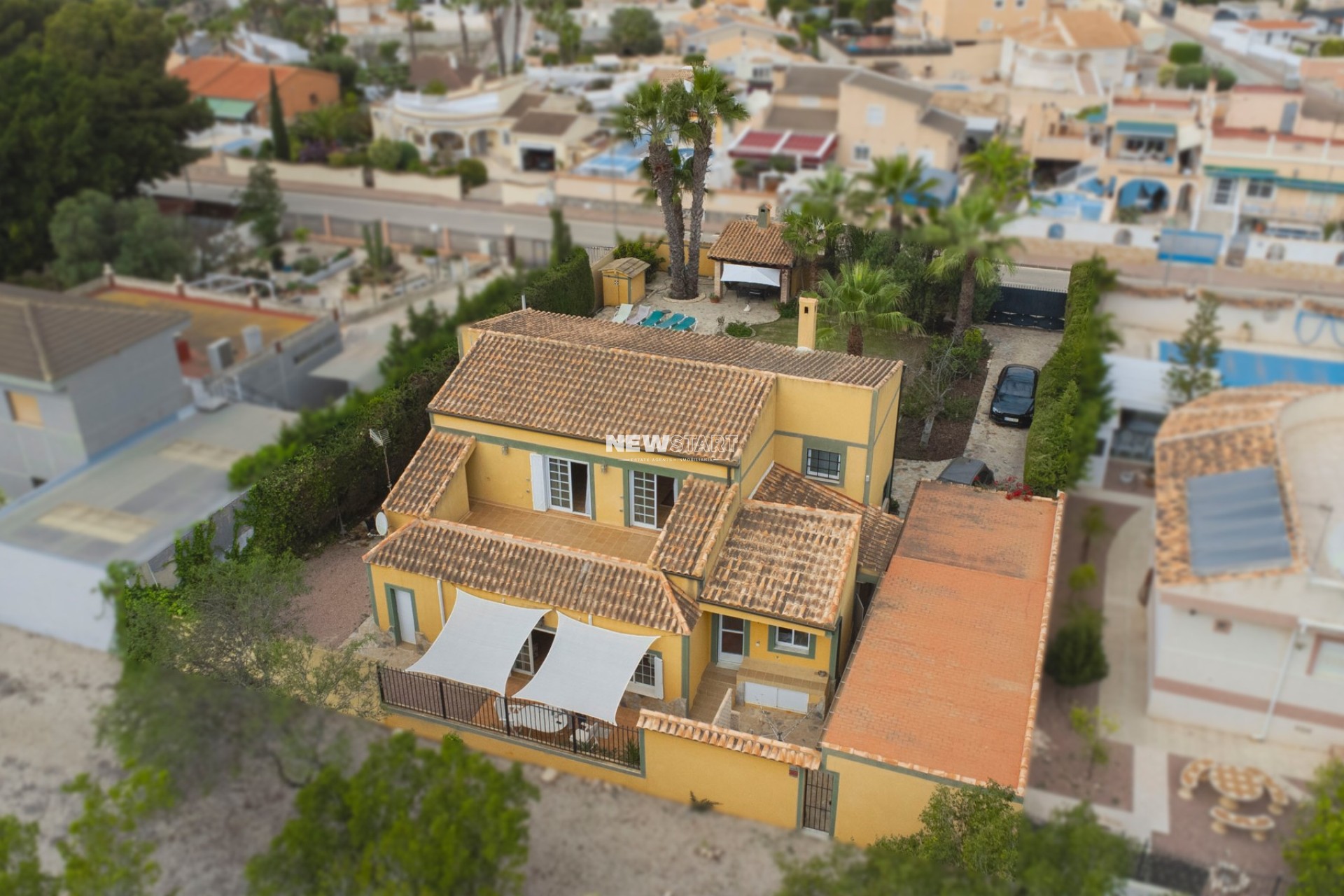 Wiederverkauf - Freistehend - La Marina - Urb. La Escuera