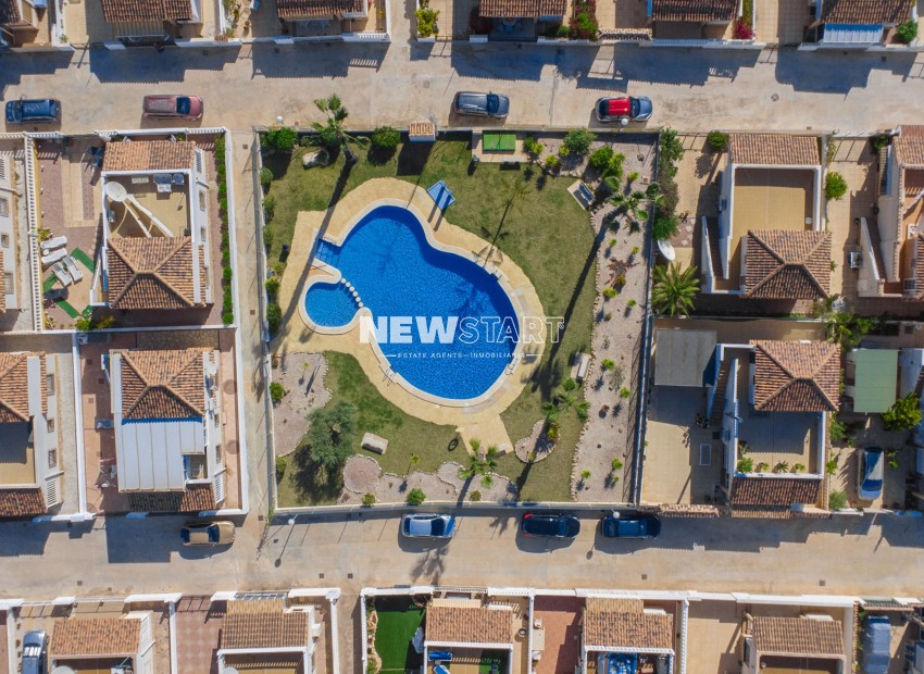 Wiederverkauf - Freistehend - La Marina - Urb. La Marina