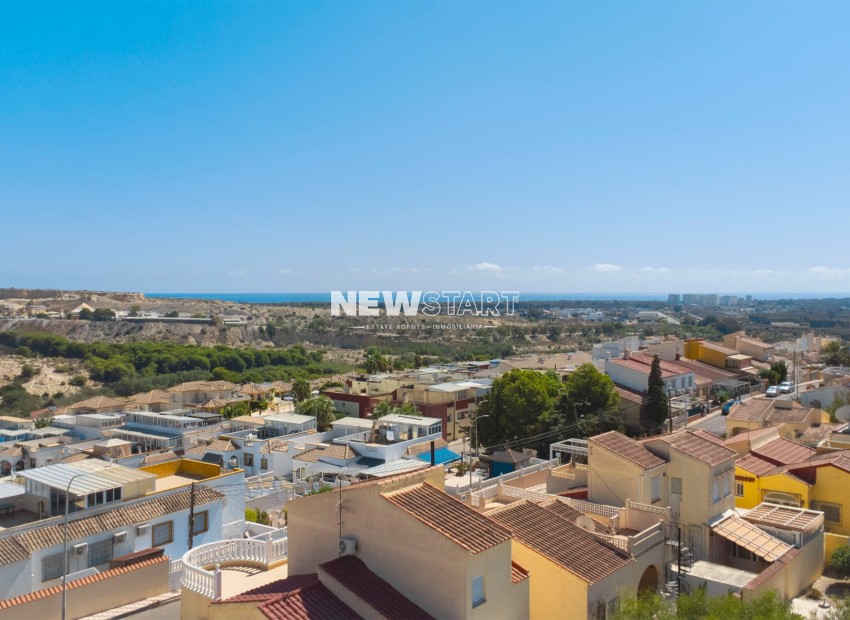 Wiederverkauf - Freistehend - La Marina - Urb. La Marina