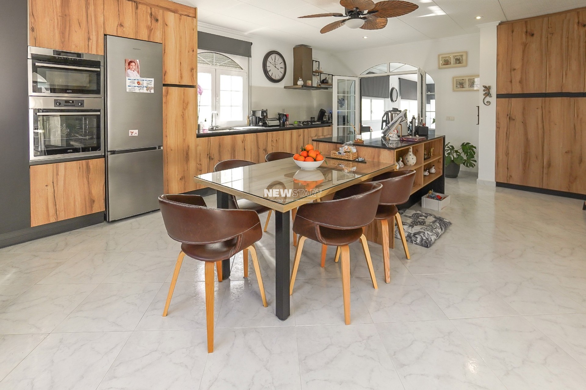 Wiederverkauf - Freistehend - La Marina - Urb. La Marina