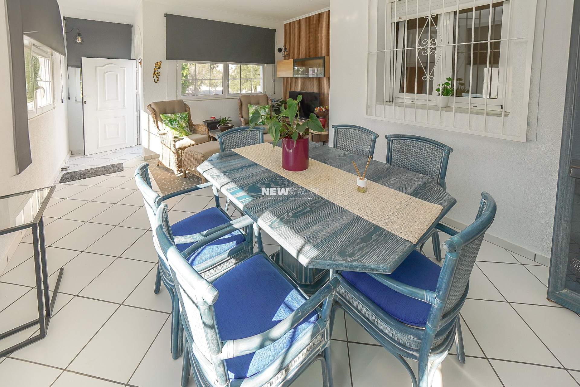 Wiederverkauf - Freistehend - La Marina - Urb. La Marina