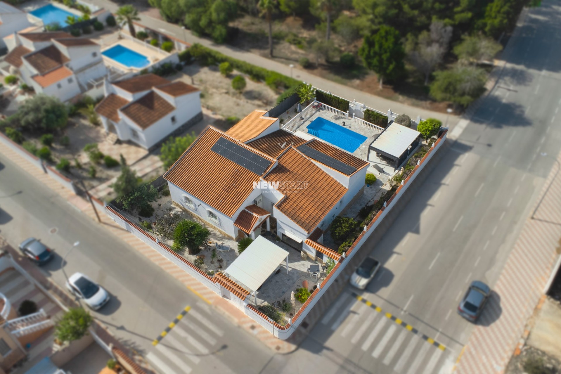 Wiederverkauf - Freistehend - La Marina - Urb. La Marina