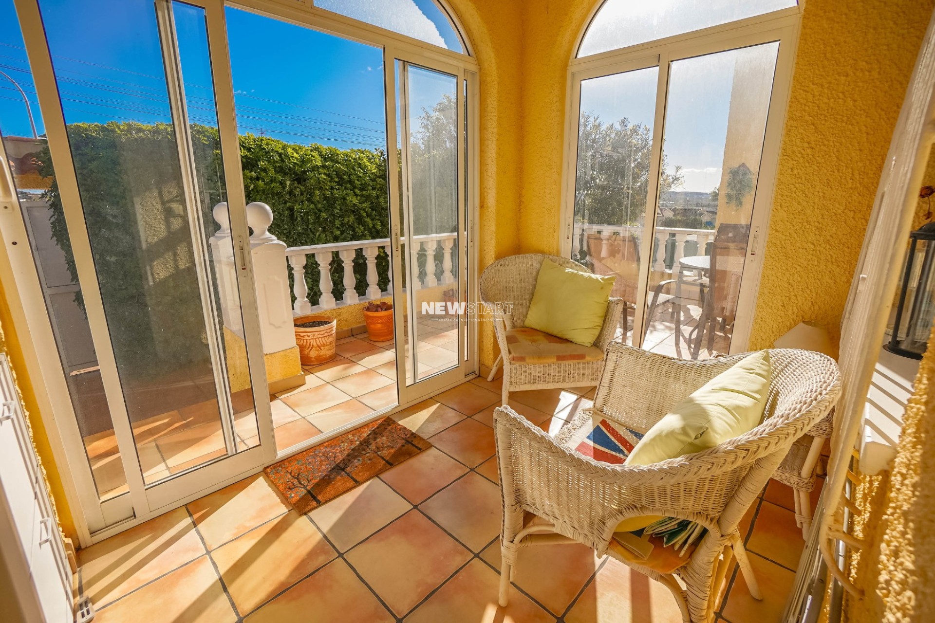 Wiederverkauf - Freistehend - La Marina - Urb. La Marina